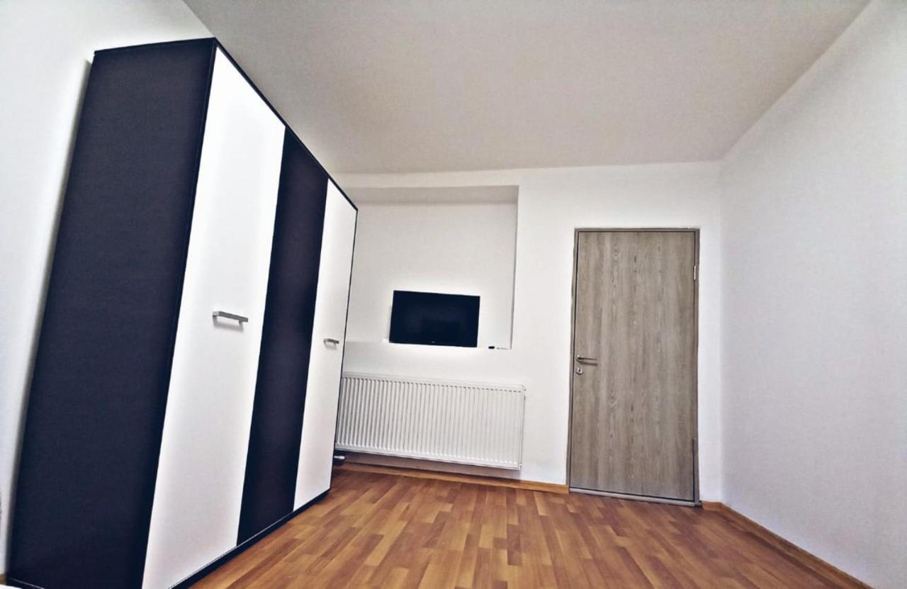 Camere In Regim Hotelier Brasov Exterior photo