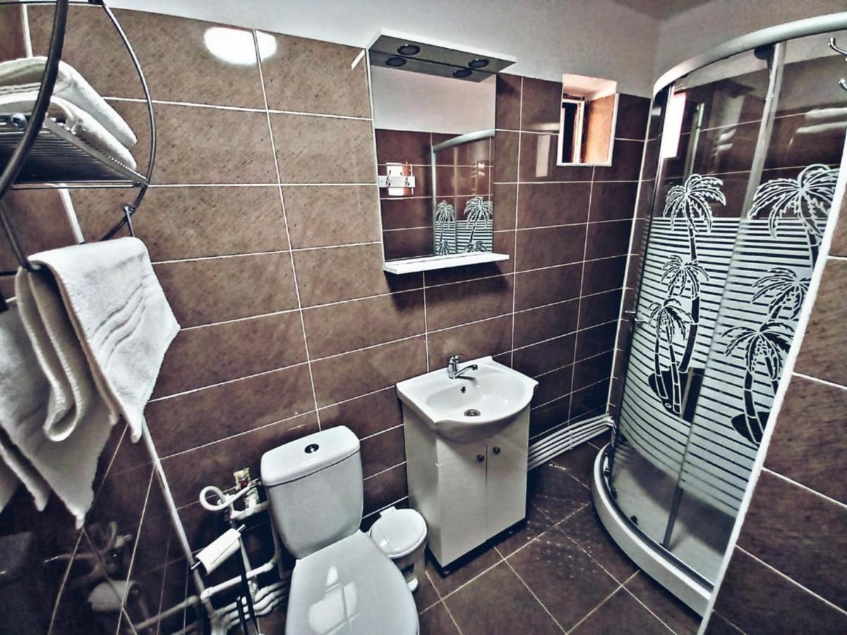 Camere In Regim Hotelier Brasov Exterior photo