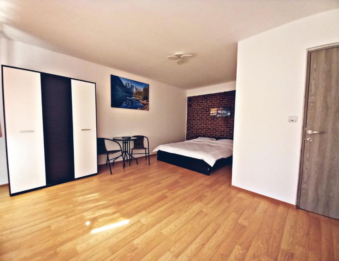 Camere In Regim Hotelier Brasov Exterior photo